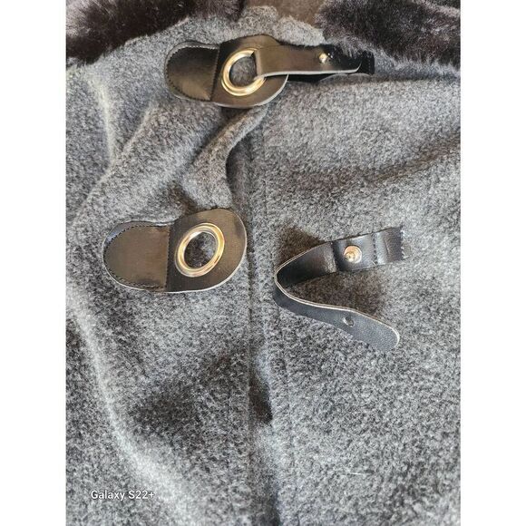 019 Le Moda cape with faux fur collar - Picture 11 of 11